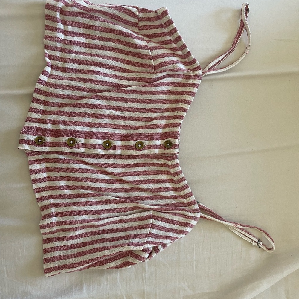 Red and white striped billabong crop top